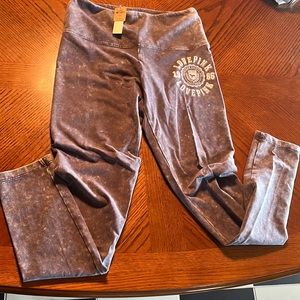 NWT PINK VICTORIAS SECRET MEDIUM LEGGINGS GRAY & WHITE